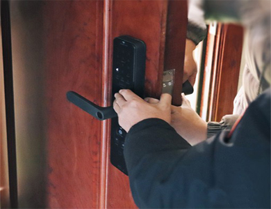 水磨沟24小时上门开锁公司